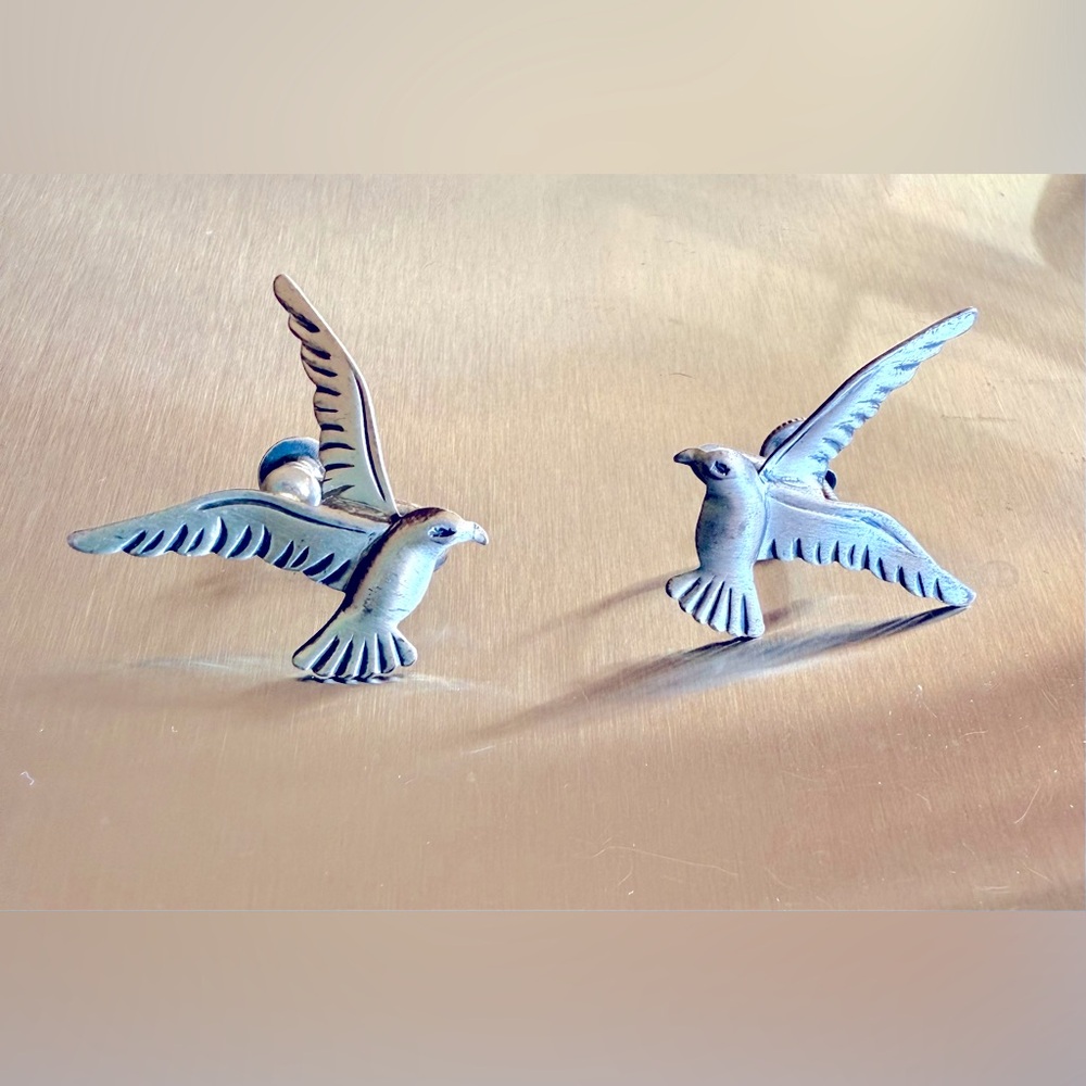 Vintage Beau Sterling Silver Bird in Flight Earrings - Screwback Style
